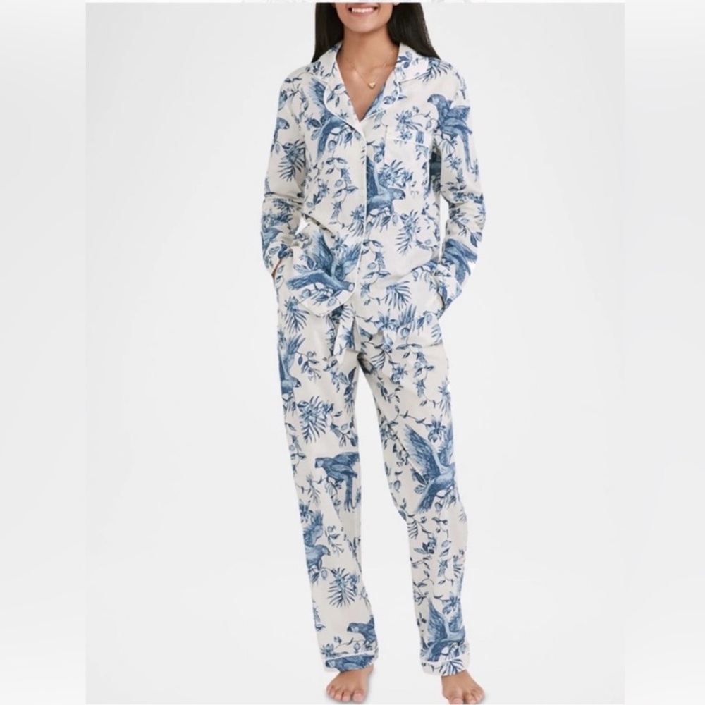 Desmond & Dempsey Bromley Parrot Print Long Pyjama Set XS
